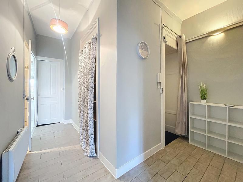 Appartement - 64 m² - 2 pièces