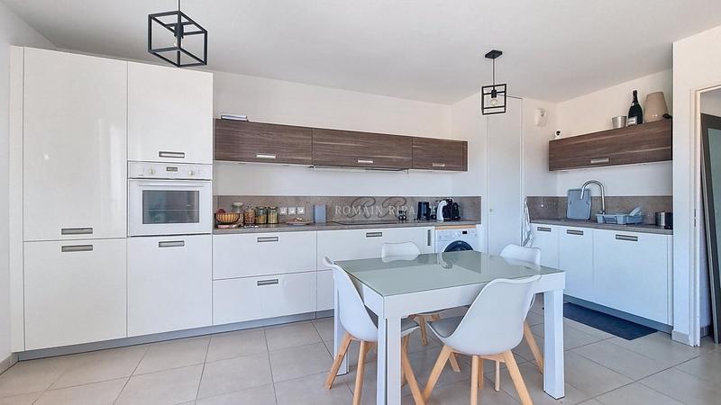 Appartement - 67 m² - 3 pièces