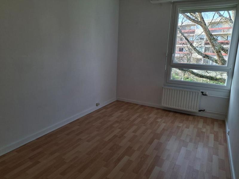 Appartement - 76 m² - 4 pièces