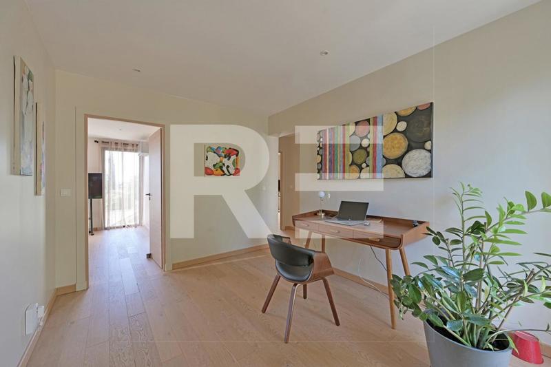 Maison - 183 m² - 6 pièces