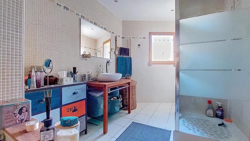 Maison - 130 m² - 4 pièces