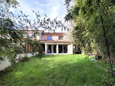 Maison - 106 m² - 5 pièces