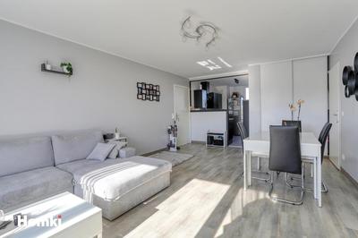 Appartement - 77 m² - 4 pièces