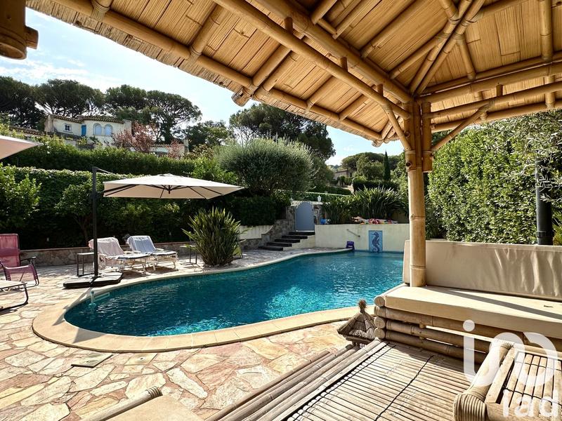 Appartement - 99 m² - 4 pièces