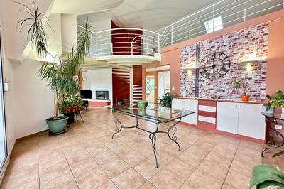 Maison - 176 m² - 5 pièces