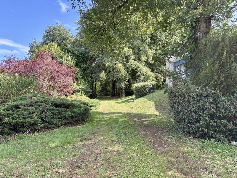 Maison contemporaine - 259 m² - 5 pièces