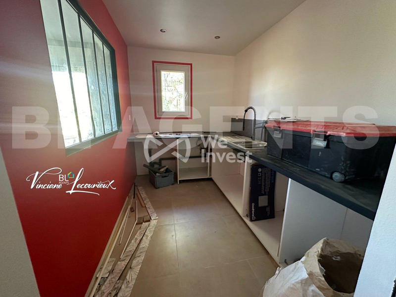 Maison - 185 m² - 8 pièces