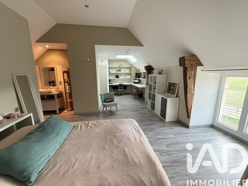 Maison - 205 m² - 8 pièces