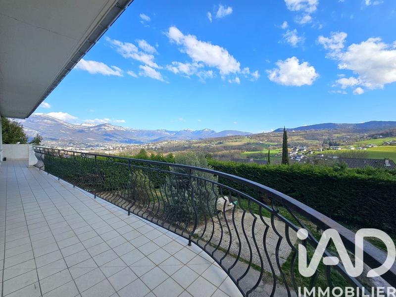 Maison - 162 m² - 7 pièces