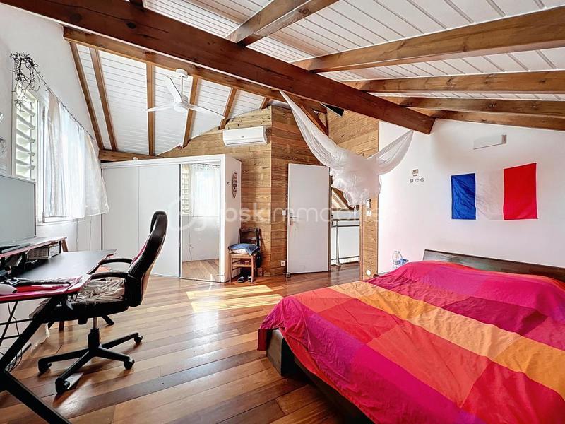 Villa - 295 m² - 10 pièces