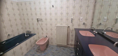 Appartement - 122 m² - 4 pièces