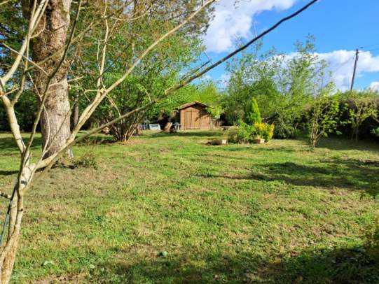 Propriété - 244 m² - 7 pièces