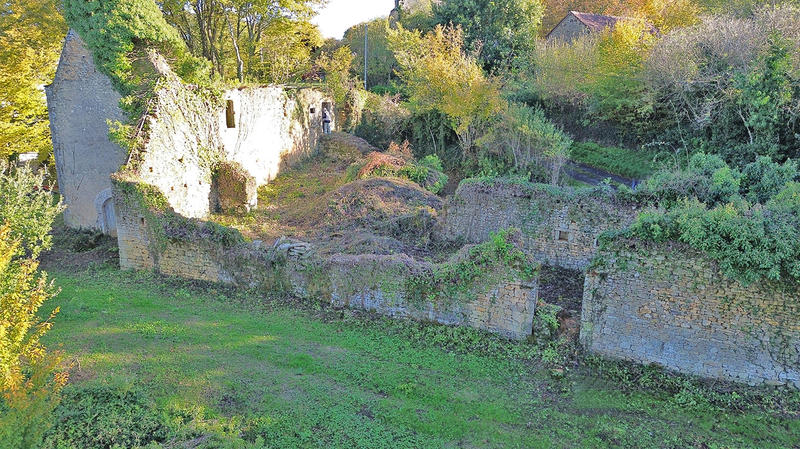 Terrain constructible - 8 085 m²