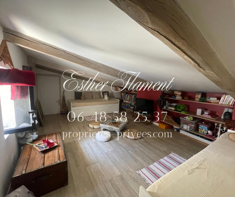 Maison - 397 m² - 10 pièces