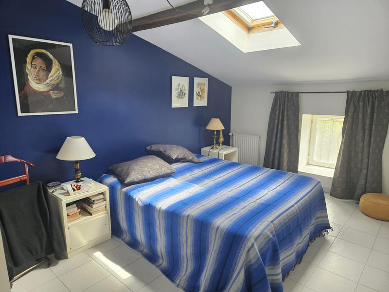 Maison - 350 m² - 13 pièces