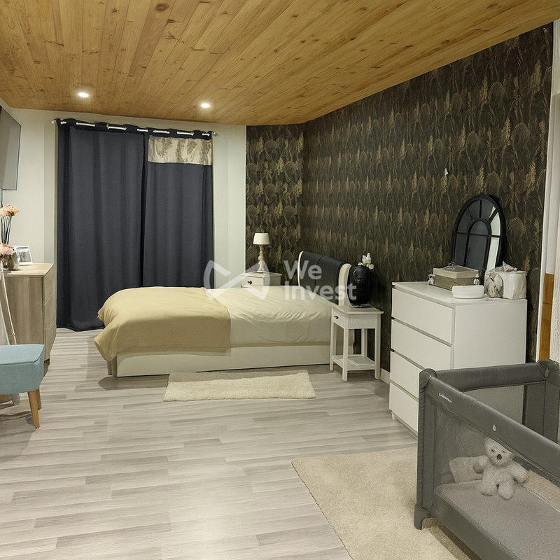 Maison - 200 m² - 6 pièces