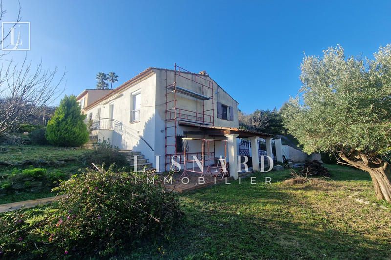 Maison - 90 m² - 2 pièces