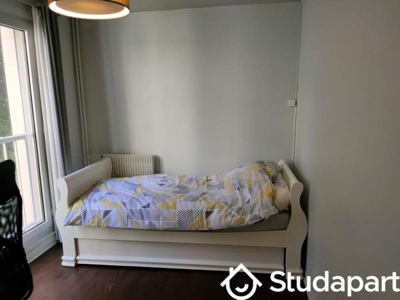 Chambre - 10 m² - 1 pièce