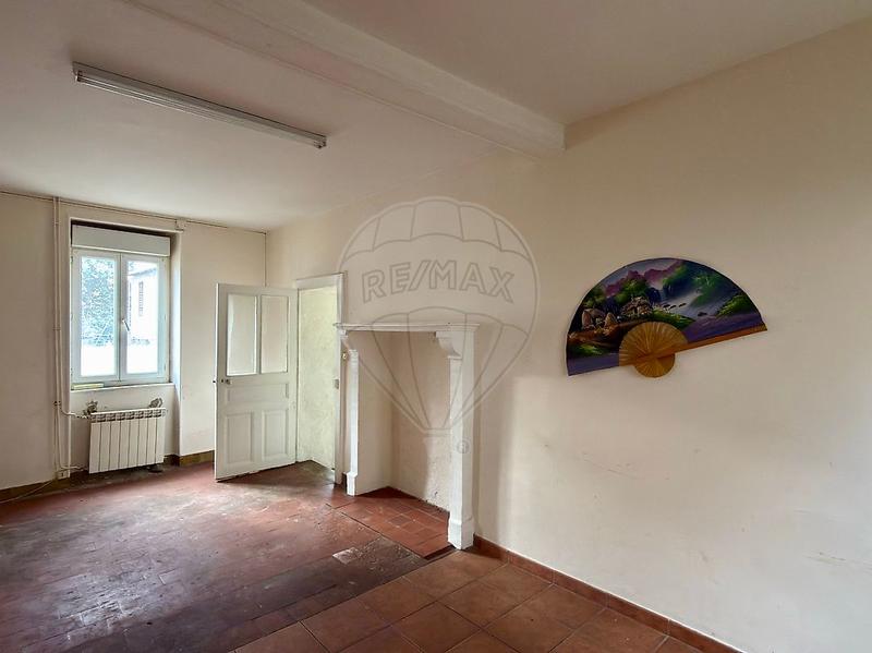 Maison - 180 m² - 8 pièces