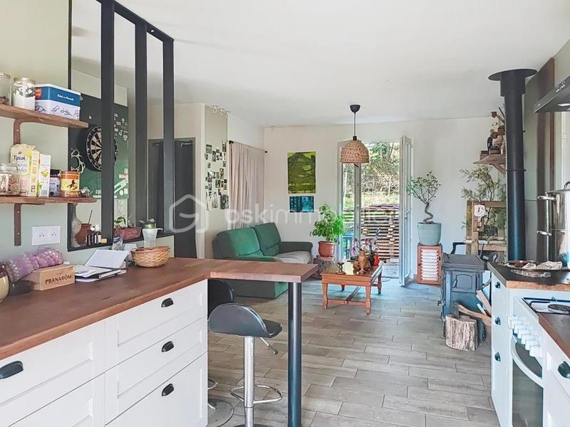 Propriété - 77 m² - 4 pièces