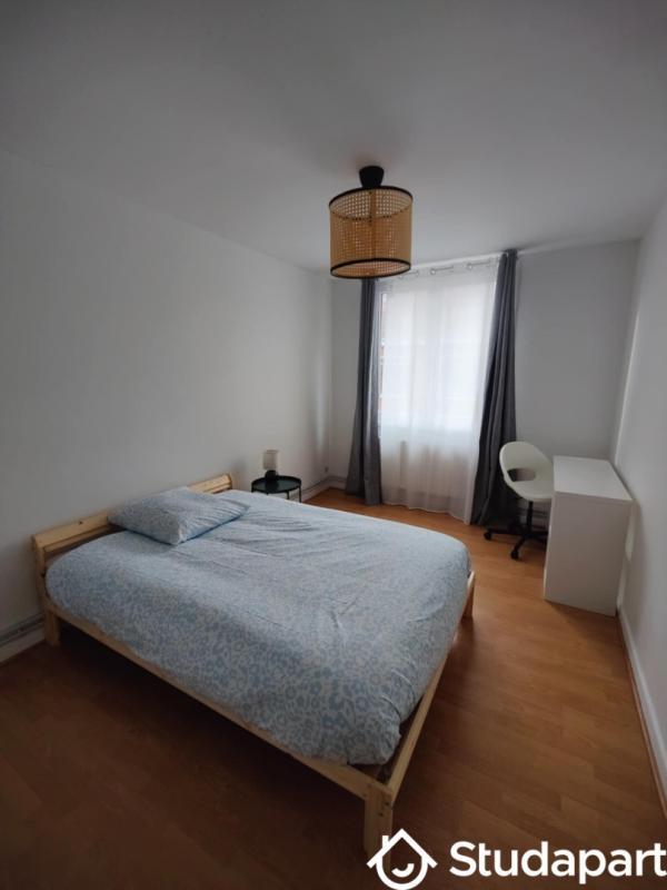 Chambre - 12 m² - 1 pièce