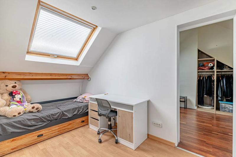 Maison - 95 m² - 5 pièces