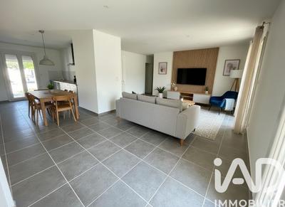 Maison - 84 m² - 4 pièces