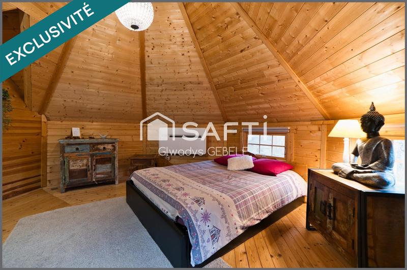 Maison - 214 m² - 10 pièces