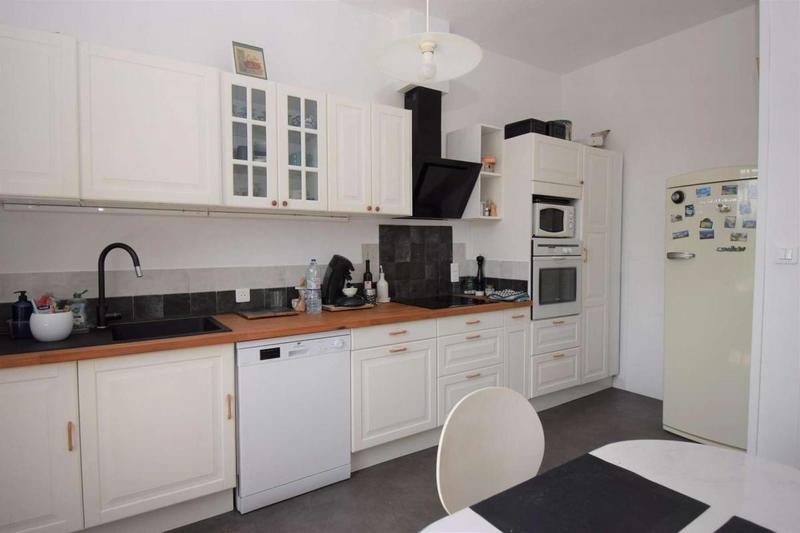 Maison - 224 m² - 7 pièces