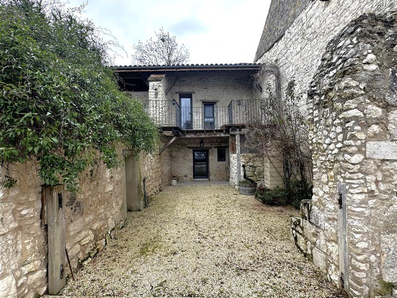 Maison traditionnelle - 80 m² - 4 pièces