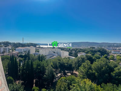 Appartement - 120 m² - 5 pièces