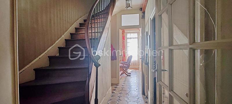 Immeuble - 198 m² - 8 pièces