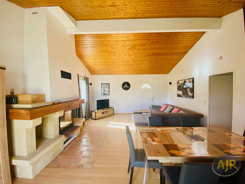 Maison - 105 m² - 5 pièces