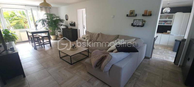 Maison - 161 m² - 8 pièces