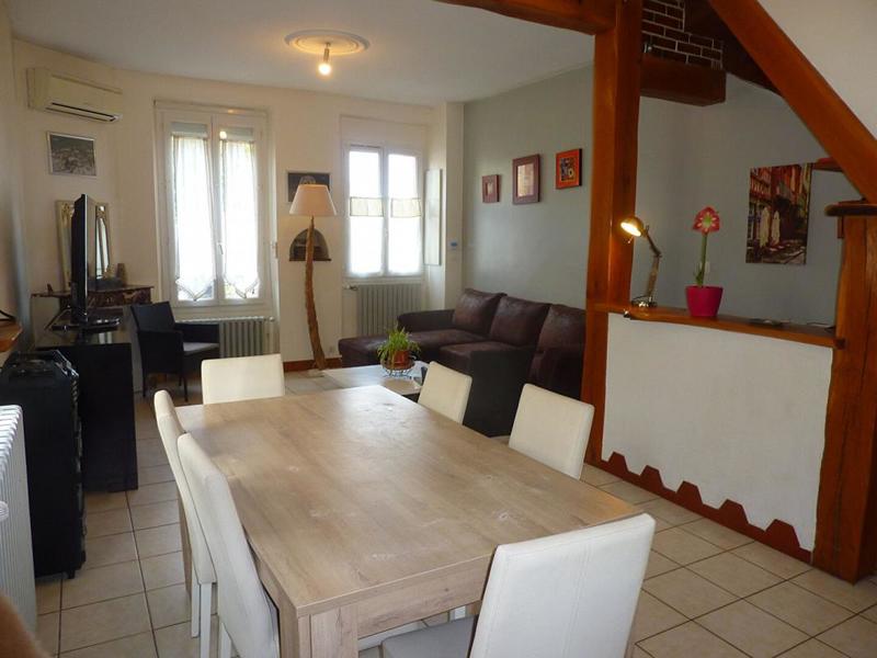 Maison - 90 m² - 4 pièces