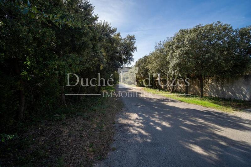 Terrain constructible - 937 m²