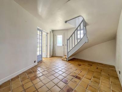 Maison - 180 m² - 8 pièces