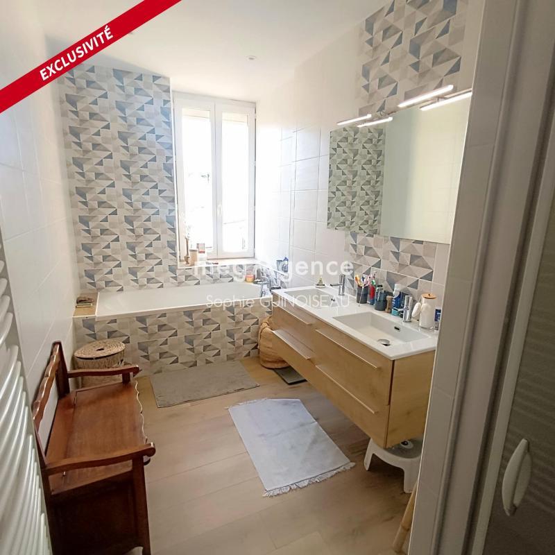 Maison - 170 m² - 7 pièces