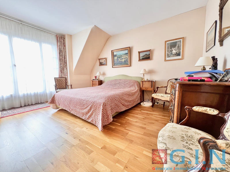 Maison - 146 m² - 7 pièces