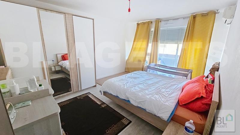 Appartement - 98 m² - 5 pièces