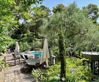 Maison - 200 m² - 8 pièces