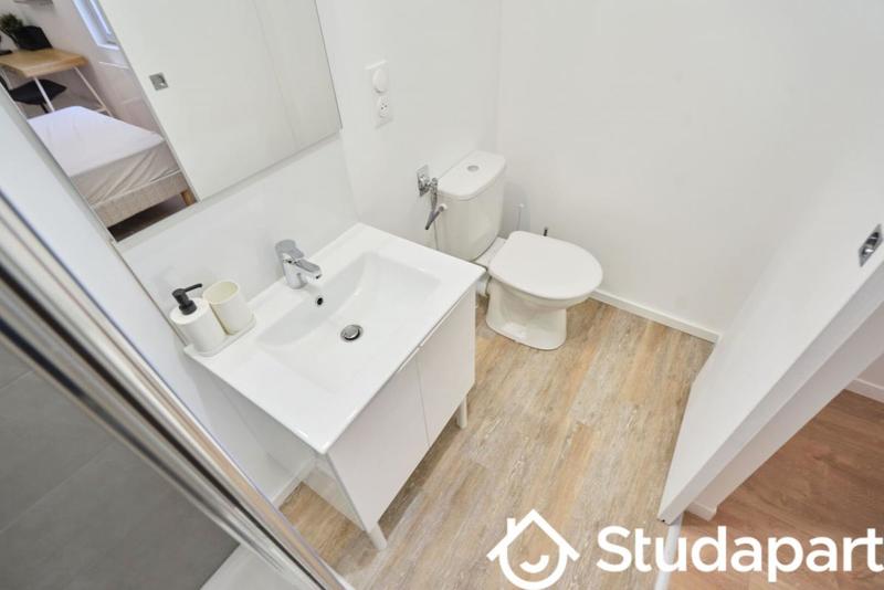 Chambre - 15 m² - 1 pièce