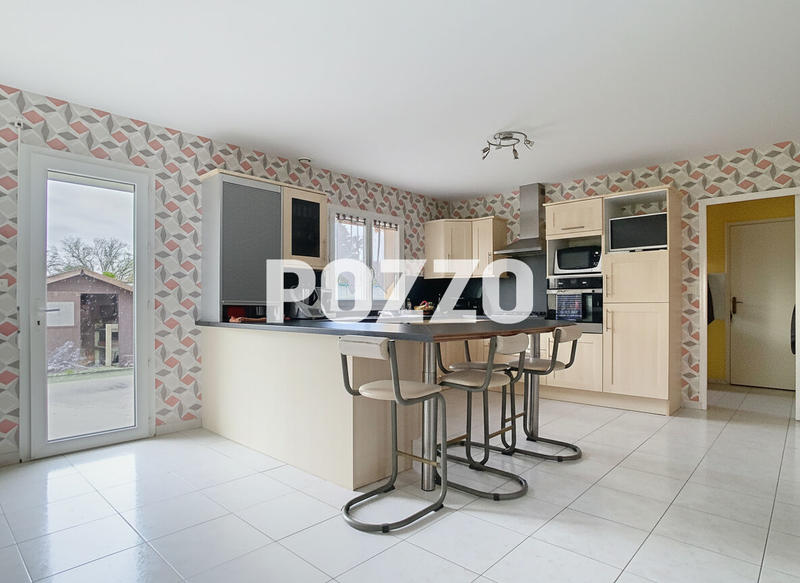 Maison - 130 m² - 6 pièces