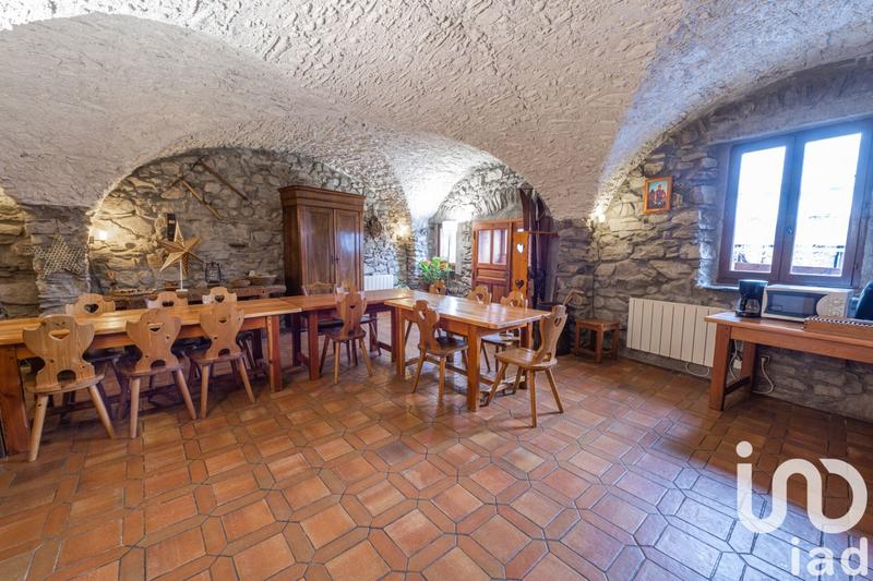 Appartement - 85 m² - 2 pièces