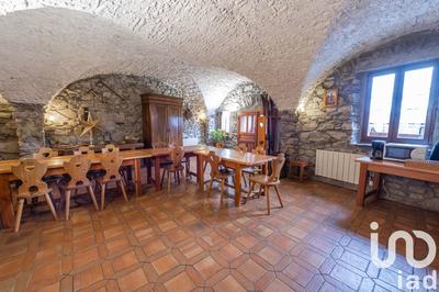 Appartement - 85 m² - 2 pièces