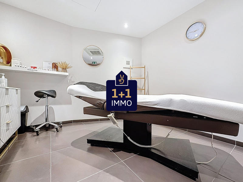 Local commercial - 108 m² - 5 pièces