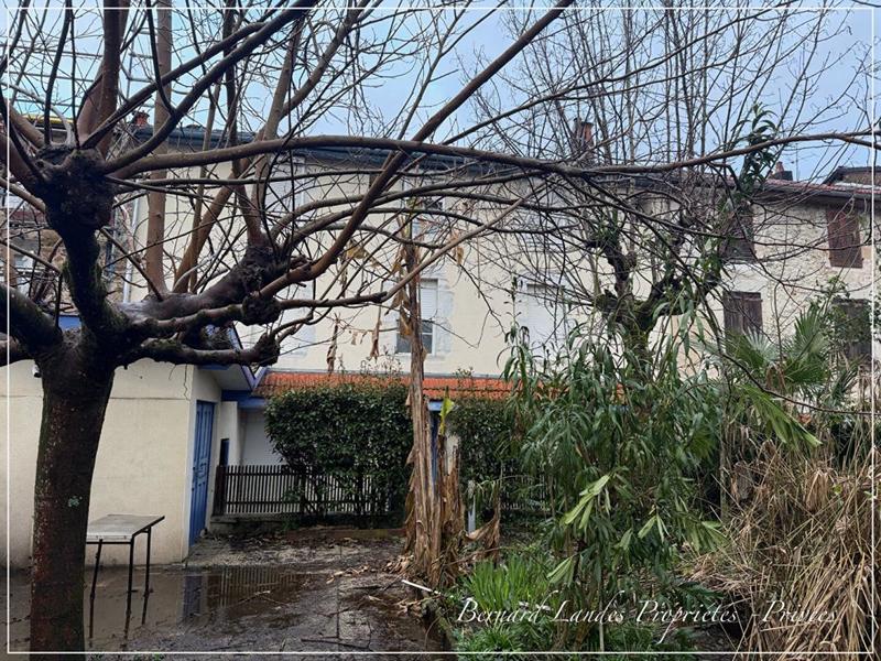 Immeuble - 312 m² - 12 pièces