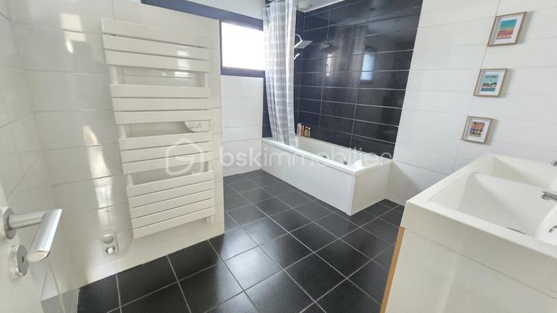 Maison - 157 m² - 6 pièces