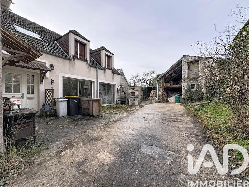 Maison - 200 m² - 7 pièces