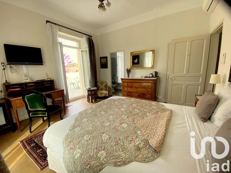 Maison de ville - 254 m² - 10 pièces